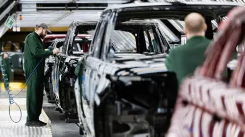 Jaguar Land Rover Vendor Network Staff Allegedly Instructed to Register for Government Benefits, Union States