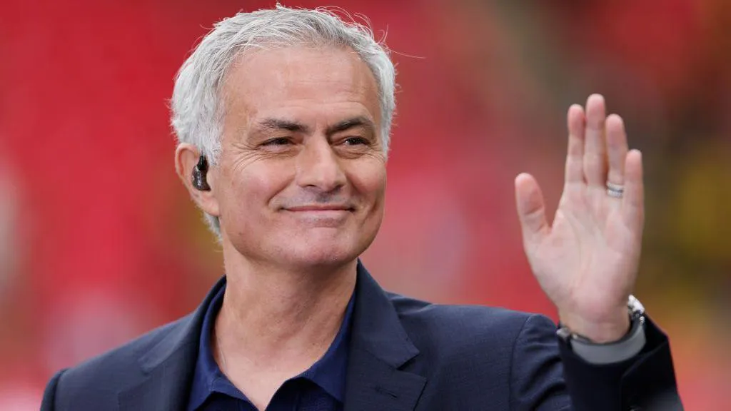 Who says not to Benfica? - The Special One touches down for talks