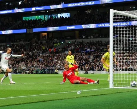 Luiz Júnior's Crucial Mistake Hands Spurs Champions League Win